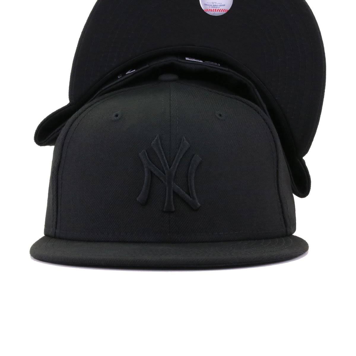 Black Fitted Hat O8387