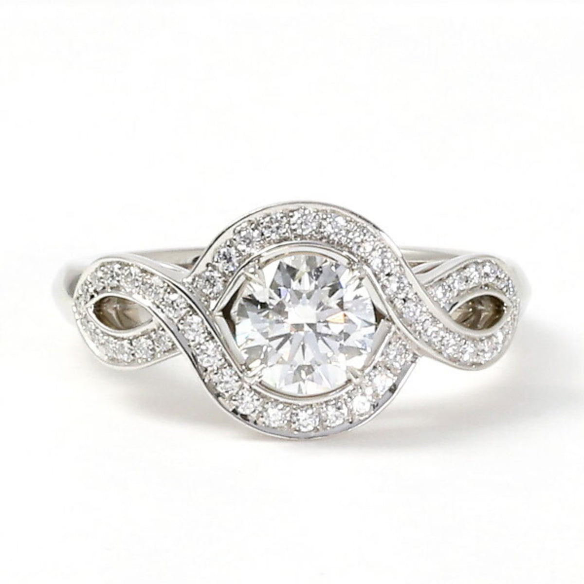 Lily Cluster Engagement Ring PT950 M69705