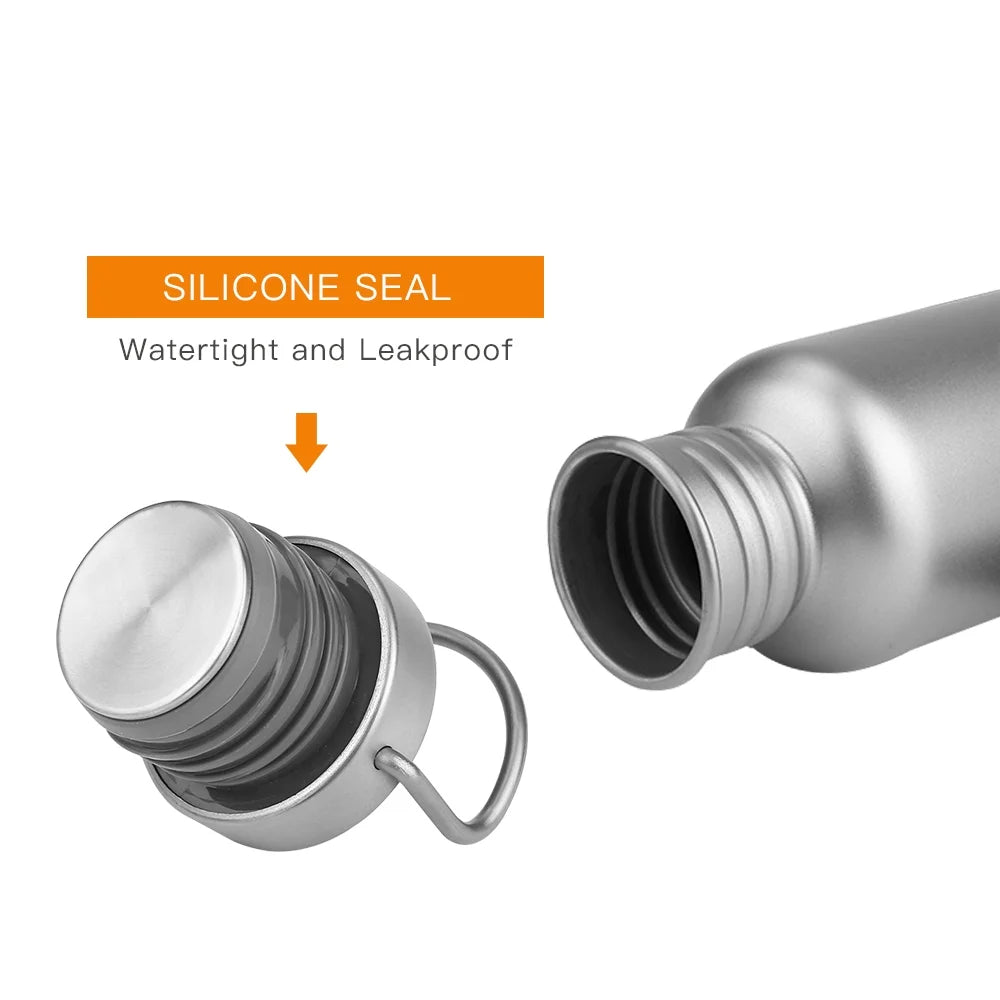 600ml Full Titanium Water Bottle with Silicone Seal F814257