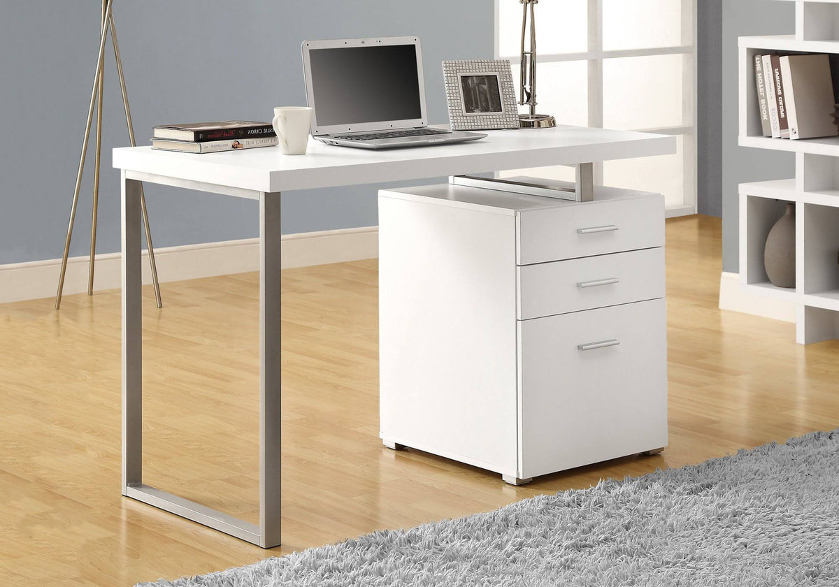 23.75x22 x 47.25x22 x 30x22 Cappuccino Silver Particle Board Metal Computer Desk P841