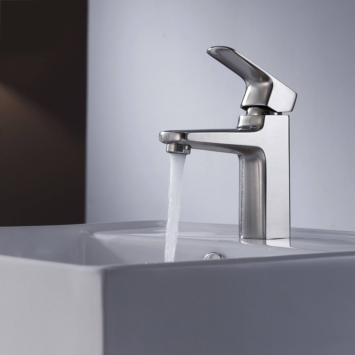 Brushed Nickel Single Hole Bathroom Faucet V31962