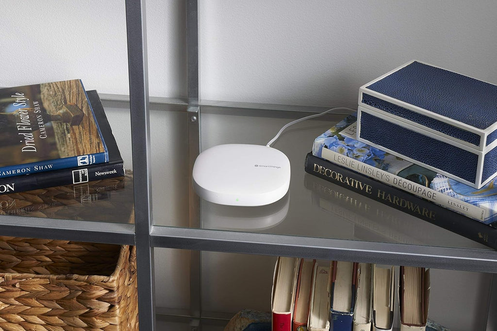 White SmartThings Hub H887473