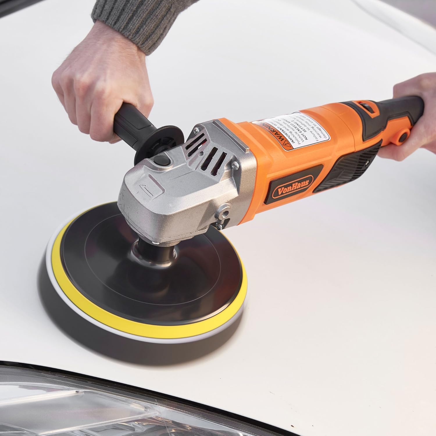 7-Inch Rotary Polisher with 7 Pads, 10-Amp, 600-3000 RPM R861747